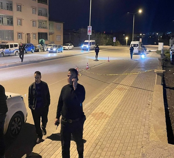Elazığ'da CHP İl Başkanının aracının yanında havaya ateş açıldı: 'Siyasi amaç olmayabilir'
