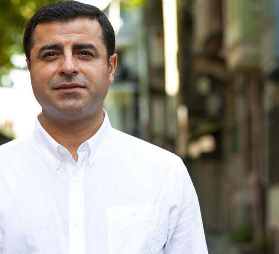 Demirtaş Yeşil Sol seçmenine seslendi: Tek bir oyumuz bile başka yere gitmemelidir