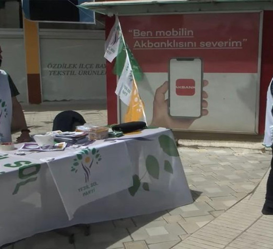 Amasya'da Yeşil Sol Parti standına saldırı