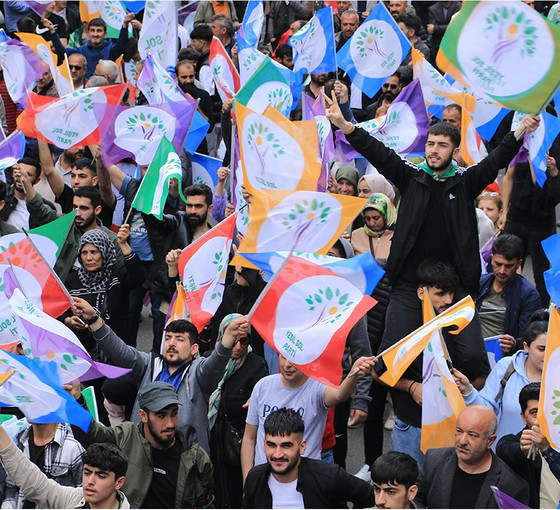 Yeşil Sol Parti Bingöl'de halkla buluştu: İkinci yüzyıl Kürtlerin yüzyılı olacak