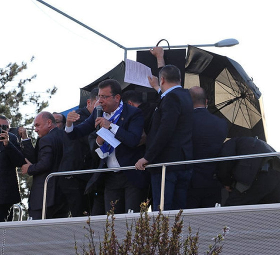 İmamoğlu'na taşlı saldırıdan gözaltına alınan dört kişi daha serbest bırakıldı