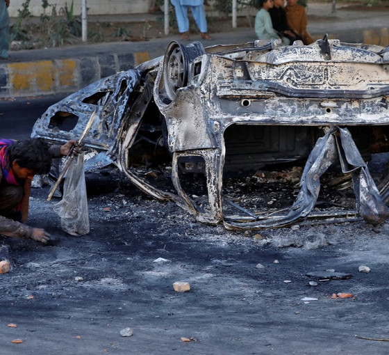 Pakistan'da İmran Han eylemlerinde ölenlerin sayısı dokuza çıktı