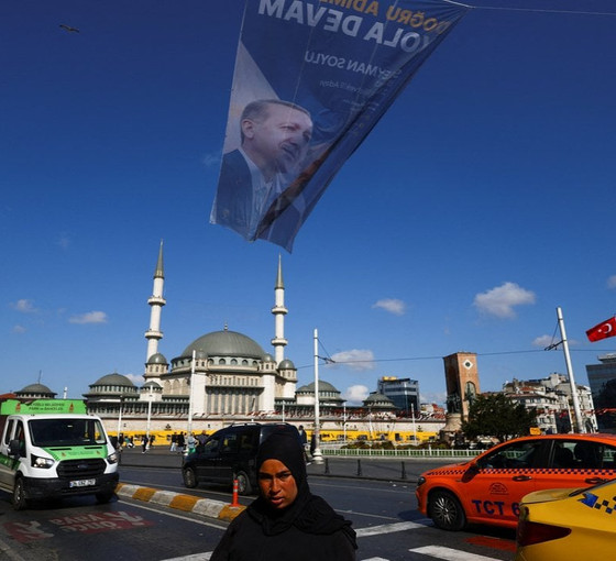 HRW'den 14 Mayıs uyarısı: Seçimlerin bütünlüğü sosyal medyanın erişilebilir olmasına bağlı