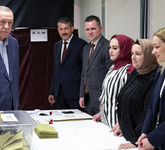 Dünyanın gözü Türkiye'de: Seçimler Erdoğan iktidarının kaderini belirleyecek