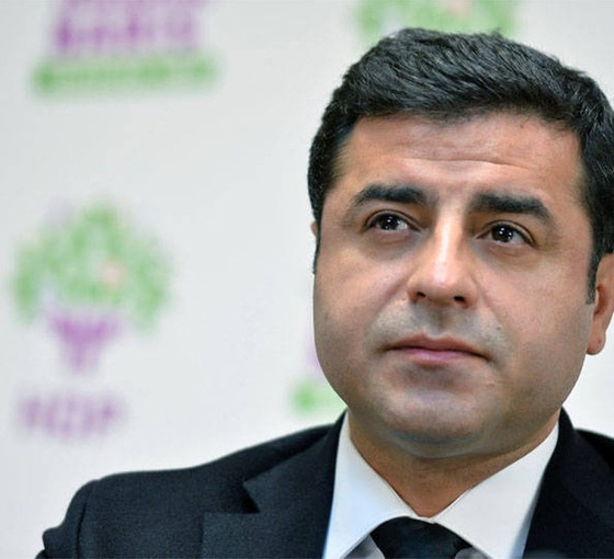 Demirtaş'tan sandıkları terk etmeyin çağrısı: Muhalefet kesinlikle önde ve ilk turda bitti