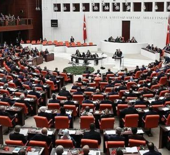 14 Mayıs seçimlerinde 121 kadın milletvekili seçildi. TBMM'de kadınların oranı yüzde 20 oldu