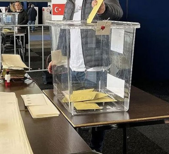 Yurtdışı oyları Yeşil Sol Parti'ye üç vekil kaybettirdi