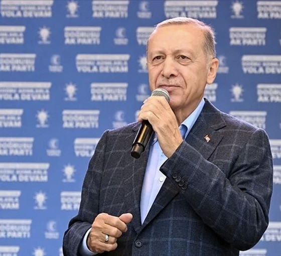 Erdoğan'a göre iktidarlarında hiçbir gencin yaşam tarzına müdahale edilmemiş