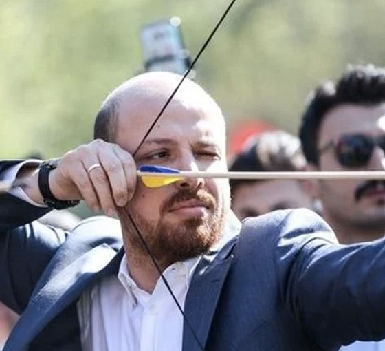 TRT ve Türkiye Varlık Fonu, Bilal Erdoğan’ın yöneticisi olduğu Okçular Vakfı'nın yarışmasına sponsor oldu