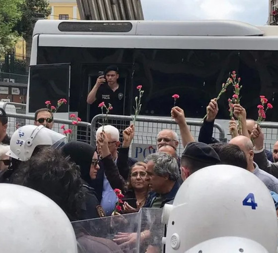 AYM kararı uygulanmıyor: Cumartesi Anneleri yine gözaltına alındı