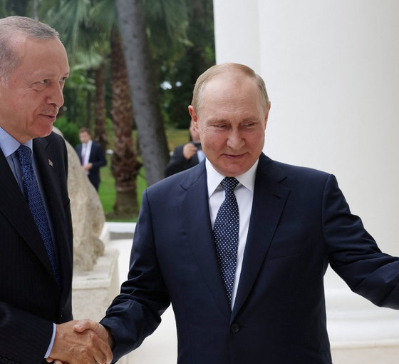 Putin'den Erdoğan'a tebrik