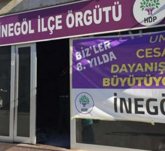 HDP İnegöl İlçe Örgütü’ne taşlı saldırı