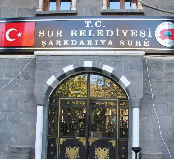 Mahkemeden, Sur Belediyesi'nin kayyım yönetiminin 'ticari projesine' ret kararı