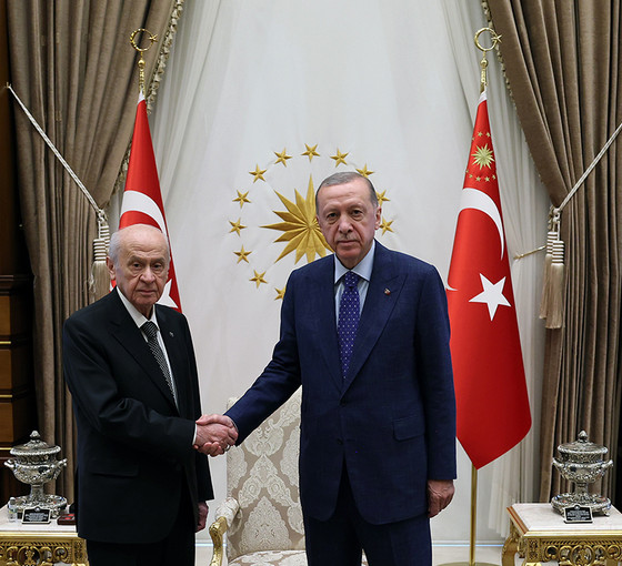 Erdoğan, Bahçeli ile bir araya geldi