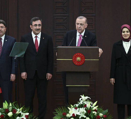 Yeni Adalet Bakanı Tunç’tan ‘yeni anayasa’ sinyali