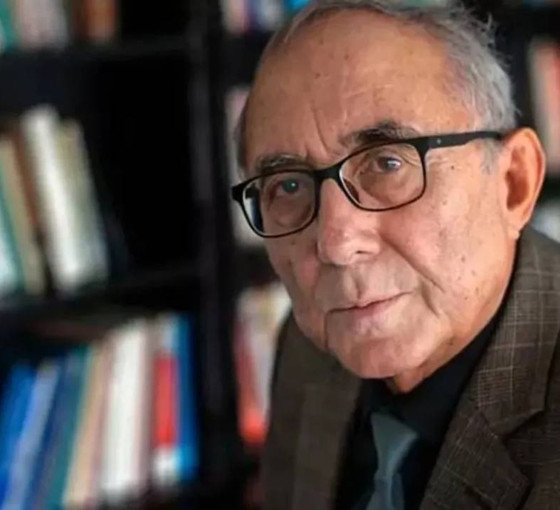 Hedef gösterilen Ataol Behramoğlu'nun Bitlis'teki okur buluşması engellendi