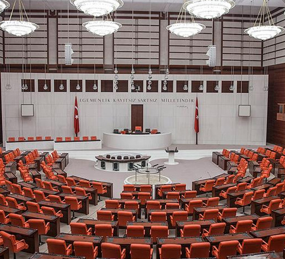 Yeşil Sol'un 'depremzede sorunları' önergesine AKP-MHP'den ret
