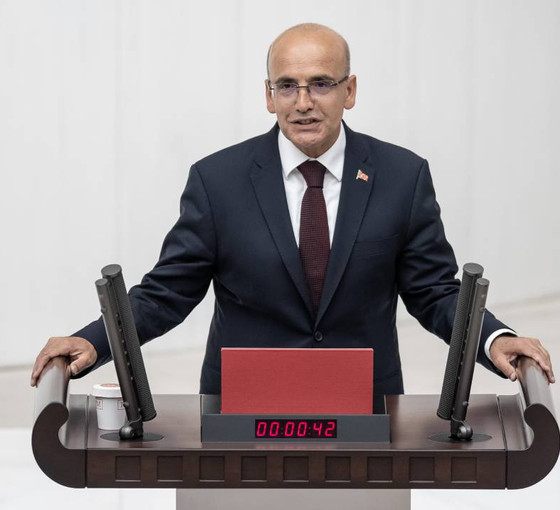 CHP'li Özgür Karabat: Mehmet Şimşek'in 4 günlük faturası 1 trilyon TL
