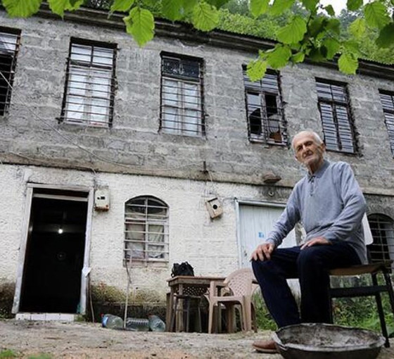 Korona bitti 'gönüllü karantinası' bitmedi: 3 yıldır evinden dışarı çıkmıyor