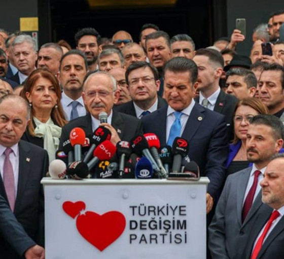 Mustafa Sarıgül açıkladı: Türkiye Değişim Partisi, CHP ile birleşme kararı aldı