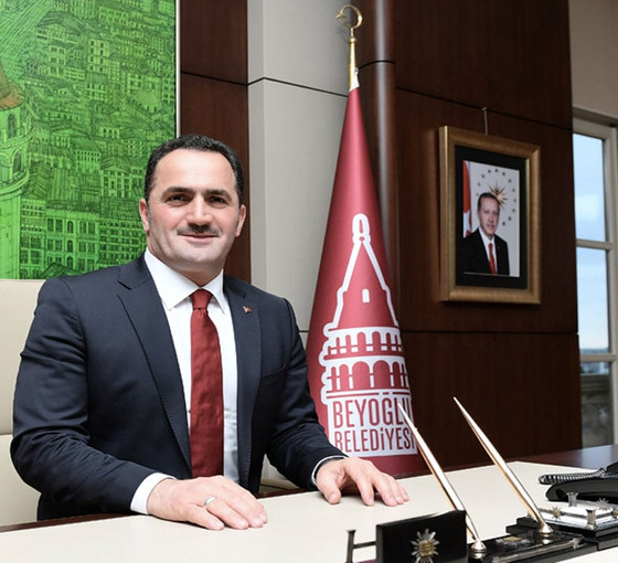 AKP’li Beyoğlu Belediye tarihi binayı satıyor: ‘Belediye emlakçılığa soyundu’