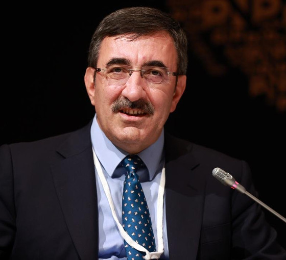 Cumhurbaşkanı Yardımcısı Yılmaz'dan asgari ücret açıklaması: Ekonomik gelişmeler değerlendirilecek