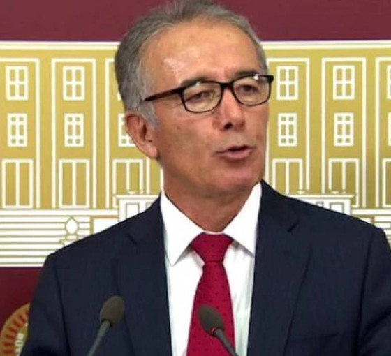 Ahat Andican, İYİ Parti'den ayrıldı: 'Yönetim ile uyumlu çalışma yürütme imkanı kalmadı'