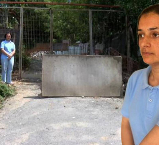 Şiddet gören kadın evinin önüne barikat kurdu: 'Ben bir ölü adayıyım, bu son röportajım olmasın'
