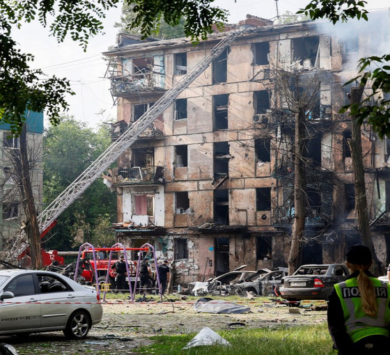 Rusya, Zelenskiy'nin memleketini vurdu: 11 kişi öldü