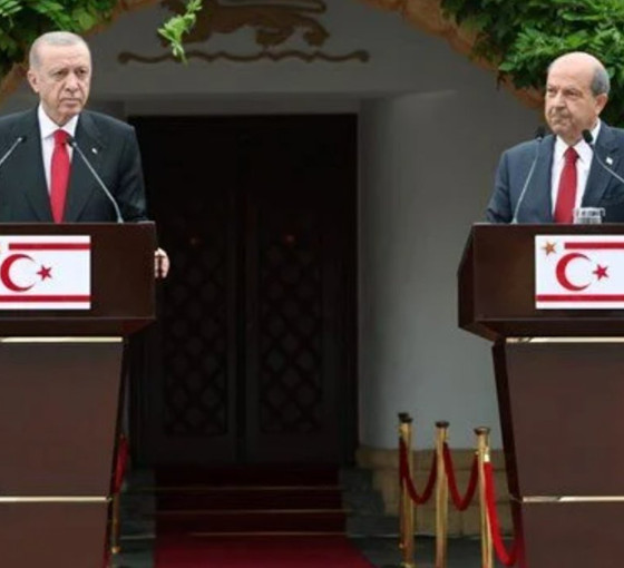 Erdoğan'ın KKTC ziyaretinde basın özgürlüğü ve rötar krizi: Deneyimli gazeteci salondan çıkarıldı, uçaklar Ercan'a inemedi