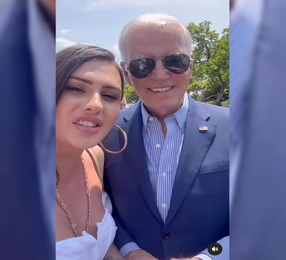 Beyaz Saray'dan Onur Ayı etkinliklerinde memesini açan transa men: Uygunsuz ve saygısız