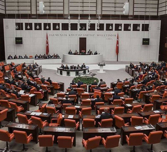 TBMM Genel Kurulu’nda, başkanlık divanı seçimi yapıldı: Gülizar Biçer Karaca, Celal Adan, Sırrı Süreyya Önder, Bekir Bozdağ…