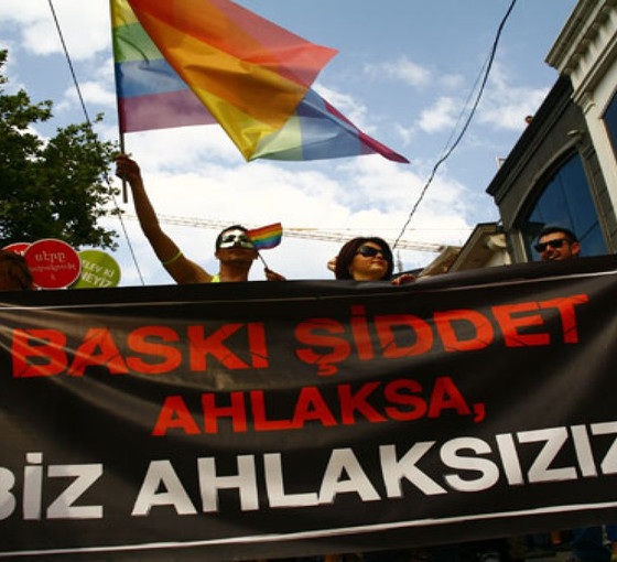 İzmir Valiliği Onur Ayı etkinliklerini yasakladı