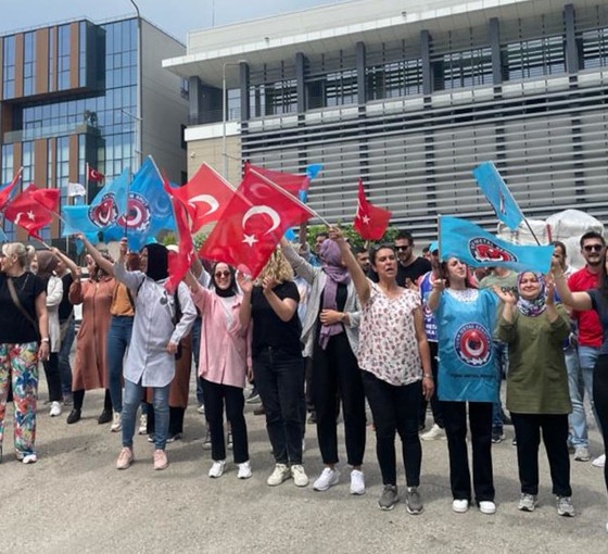 Bursa Pakkens'de sendika üyesi işten çıkarıldı, işçiler iş bıraktı
