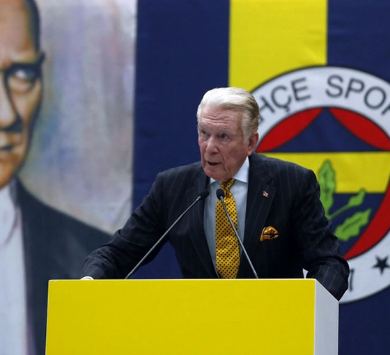 Fenerbahçe'nin Mali Genel Kurulu'nda gerginlik: Uğur Dündar önce istifa etti sonra geri döndü
