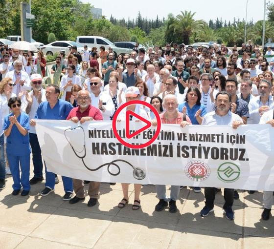 Balcalı'da doktorlardan protesto yürüyüşü
