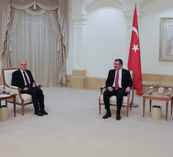 Mehmet Şimşek ve Cevdet Yılmaz, Birleşik Arap Emirlikleri'ne gitti