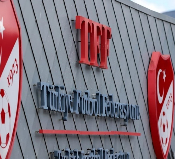 TFF: Tüm liglerdeki maçlar süresiz ertelendi
