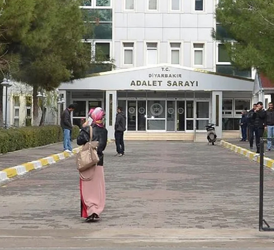 Diyarbakır'da 'yemek ve taşıma ihalesinde usulsüzlük' iddiası: 17 milli eğitim müdürü hakkında soruşturma
