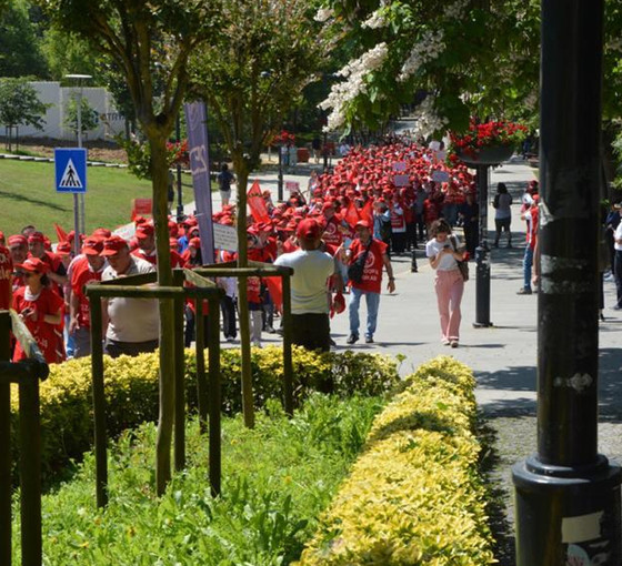 İTÜ'de TİS süreci tıkandı: İşçilerden hakları için kitlesel eylem