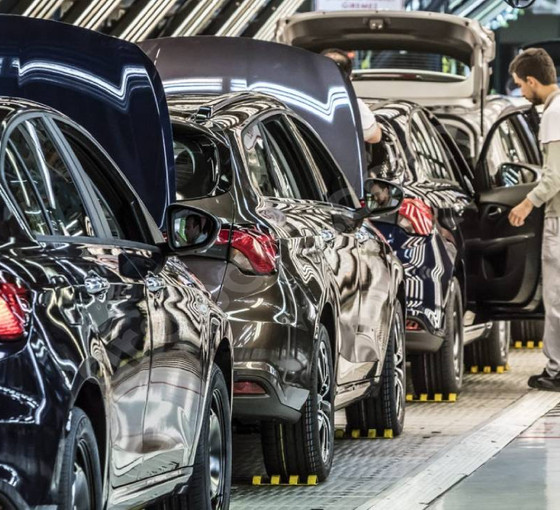 Sektörde 'döviz kuru' etkisi: Otomobilde zam bekleniyor