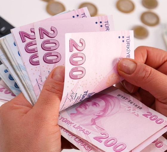 Merkez Bankası dolar, faiz ve enflasyon tahminini yukarı doğru revize etti