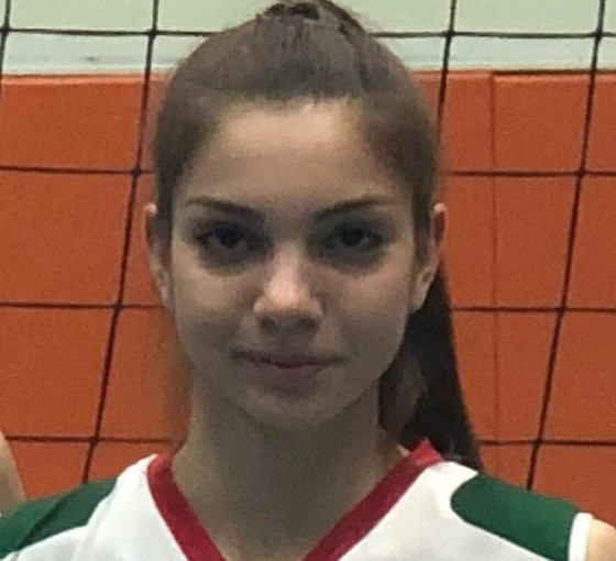 Trafik kazasında ölen 17 yaşındaki voleybolcu toprağa verildi