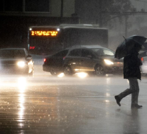 Meteoroloji'den kuvvetli sağanak uyarısı (30 Haziran hava durumu)