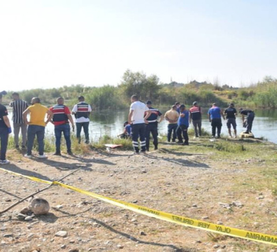 Urfa'da Fırat Nehri'ne giren iki kişi boğuldu
