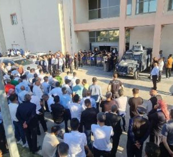 Cizre'de husumetli aileler çatıştı: Bir ölü, bir yaralı