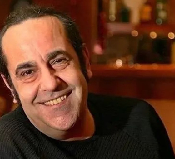 Emre Irmak’tan Özkan Uğur paylaşımı: Kalkacaksın ayağa muhteşem insan