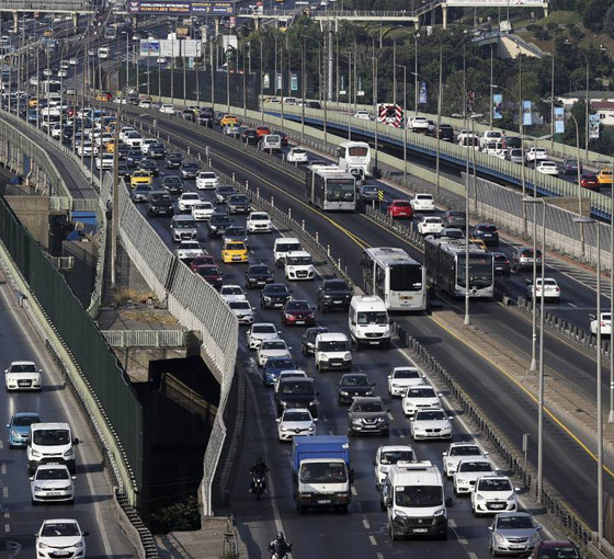 Bayram tatili sonrası İstanbul’da trafik yoğunluğu