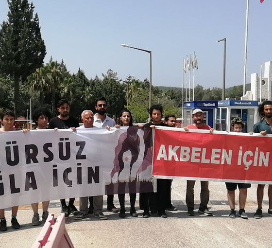 Akbelen Ormanı savunucularından termik santral önünde protesto