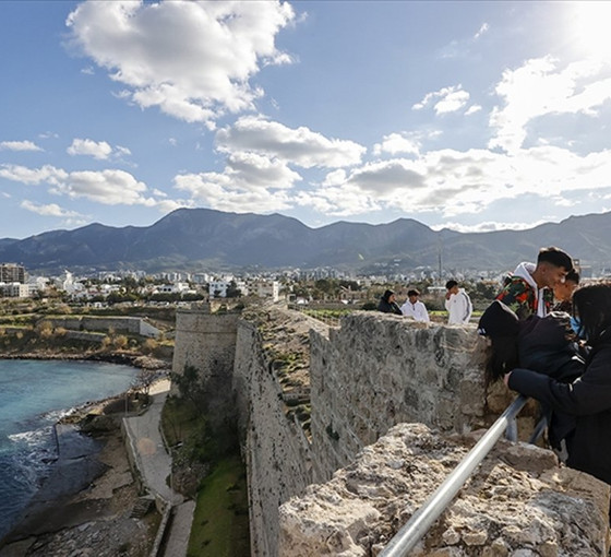 Taksit yasağı Kıbrıs turizmini vurdu, BDDK'ye tepki var